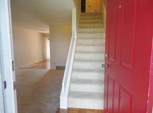 127 Price Rd, Newark, OH 43055