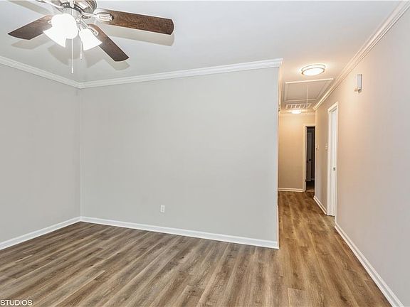 2nd image of 364 Blossom Ct