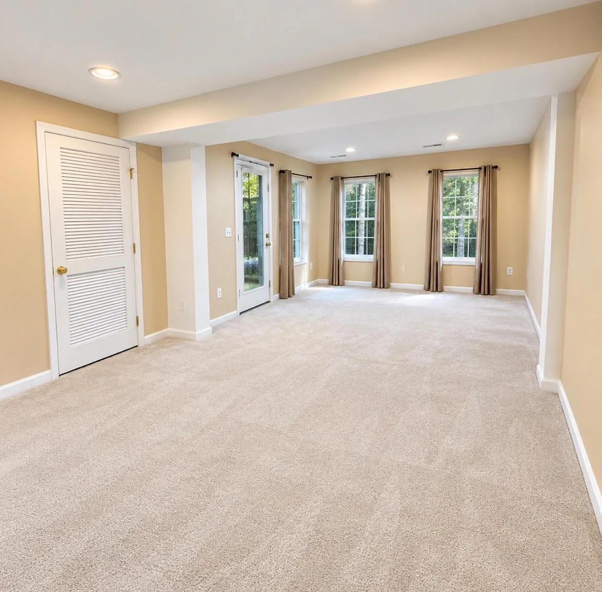 3 bed, 2.5 bath, 2182 sqft, $3,000 — Photo 2