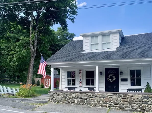 5 Clark Rd, Andover, MA 01810