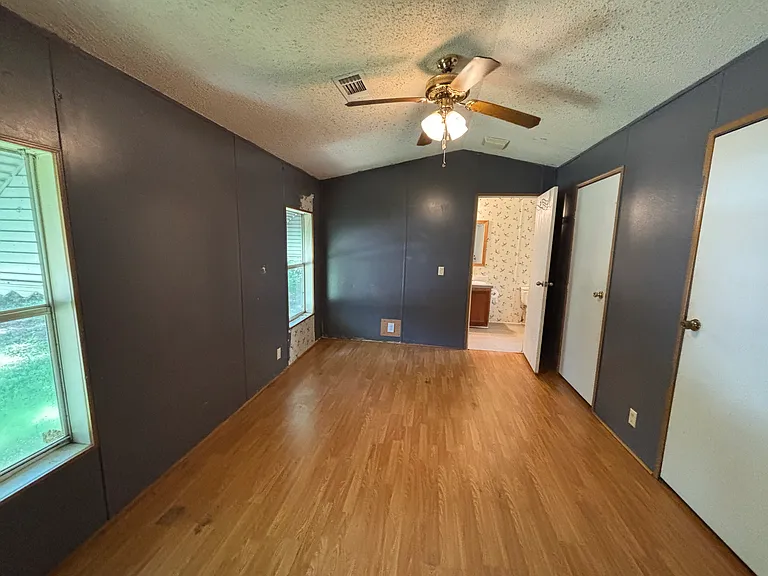 36239 Holiday Dr — Photo 5