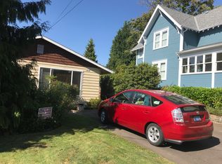 3963 SE Mall St, Portland, OR 97202