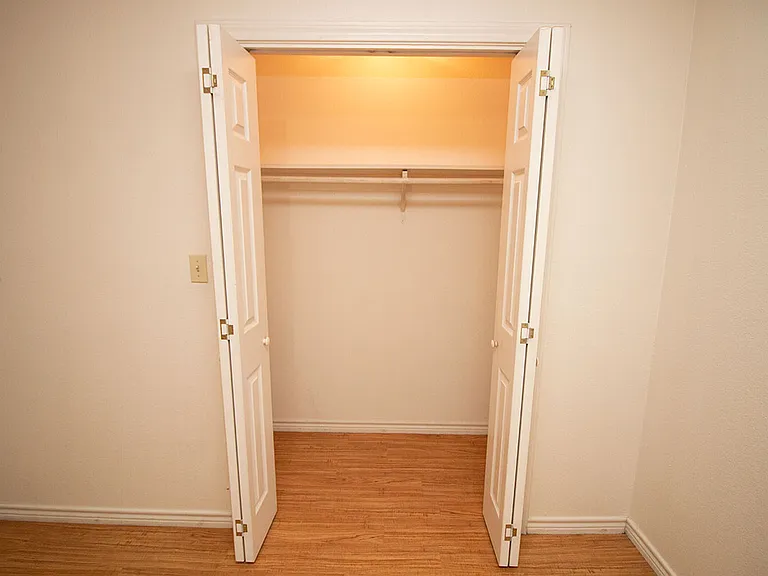 114 Scofield Ave #103 — Photo 12