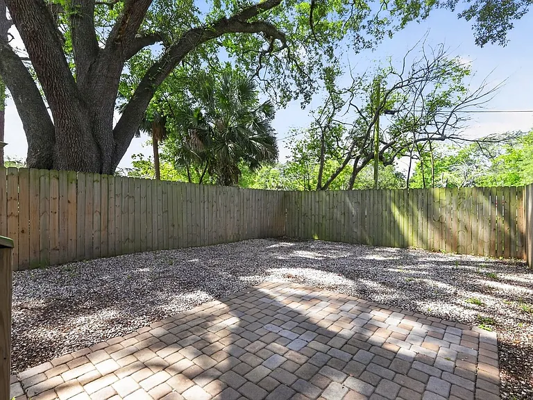 2066 Utah Ave #2 — Photo 23