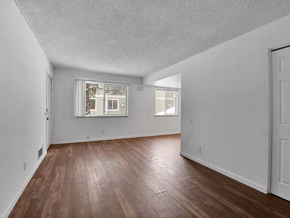 5th image of 13393 E Louisiana Ave