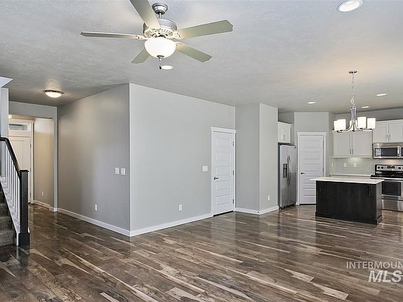 Dining, Entryway, Kitchen