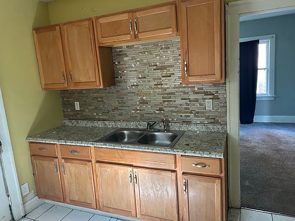2nd image of 3796 E 140th St