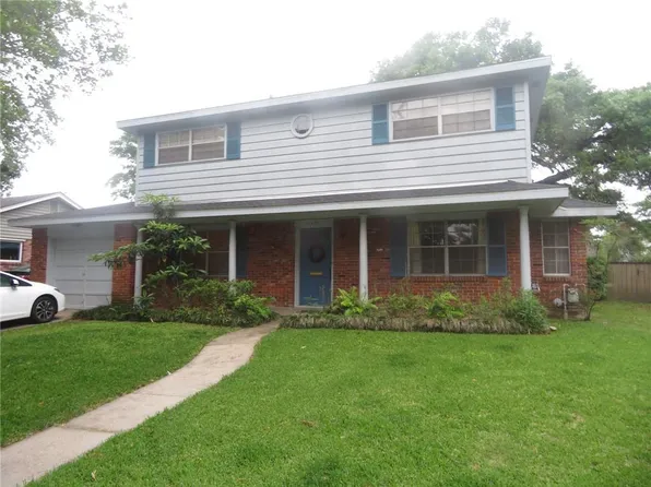 5621 Pembrook Dr, New Orleans, LA 70131