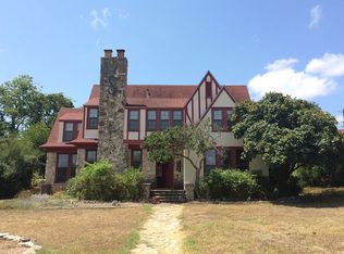 719 Jackson Rd, Kerrville, TX 78028