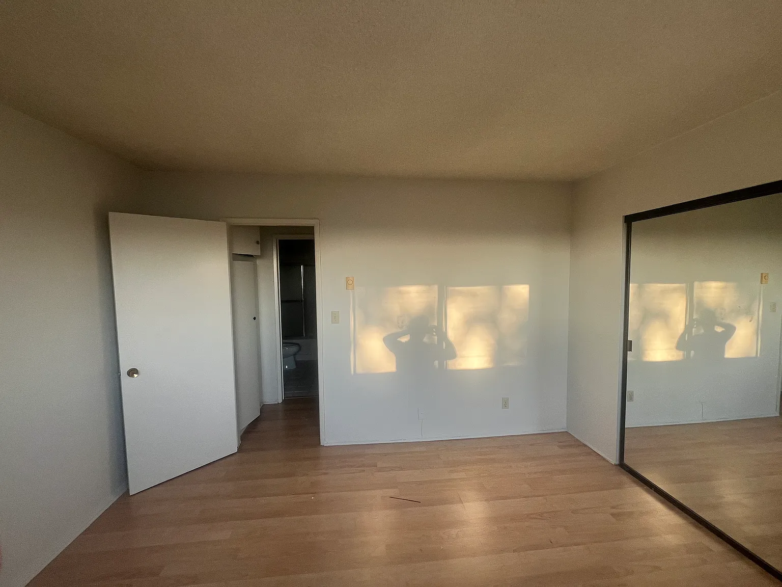 1 bed, 500 sqft, $2,050 — Photo 4