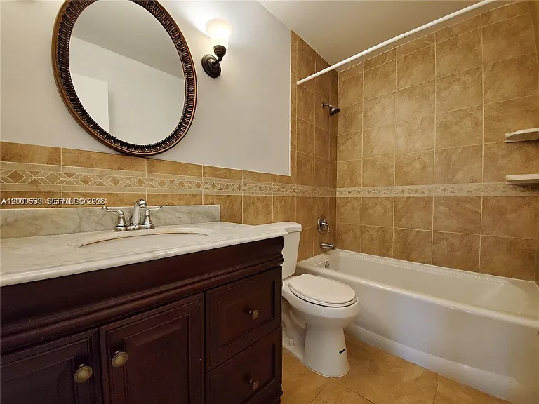 805 N Franklin Ave #805L — Photo 14