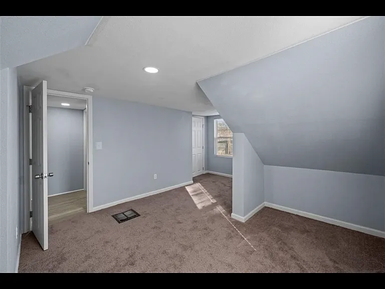 1515 S Home Ave — Photo 6