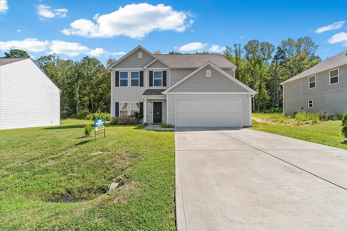 5 bed, 2268 sqft, $2,300 — Photo 1