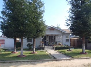 512 Oatman Ave, Sanger, CA 93657