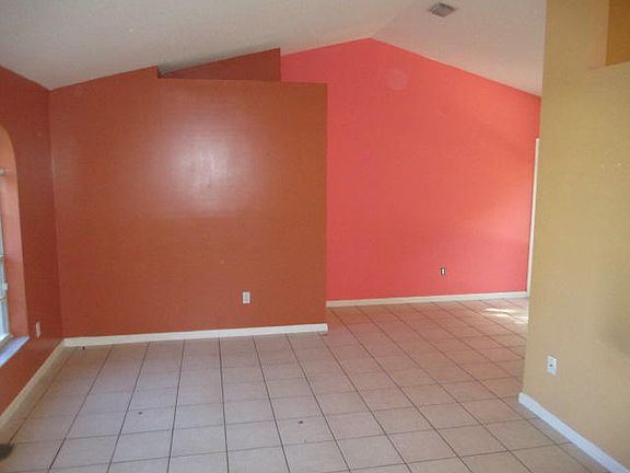 2nd image of 540 Arlington Dr