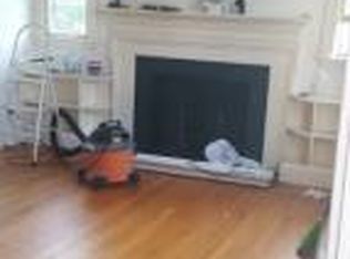 19 Taylor Rd, West Hartford, CT 06110