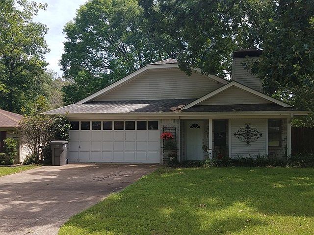 1st image of 108 Hickory Hill Dr