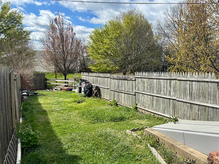 Shared yard