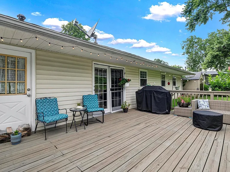 322 Spring Meadows Dr — Photo 25