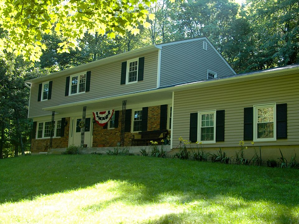 1st image of 566 Revere Dr