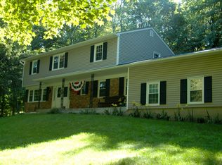 566 Revere Dr, Yorktown Heights, NY 10598