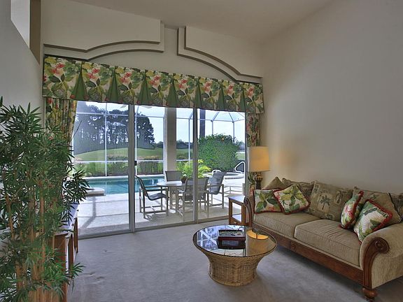 3rd image of 1045 Hampstead Ln