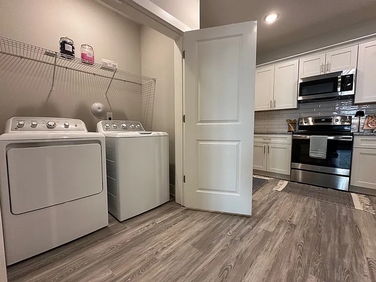Pine Reserve Apartments — Photo 26