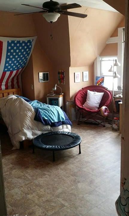 2nd image of 5622 Woodmont St #3