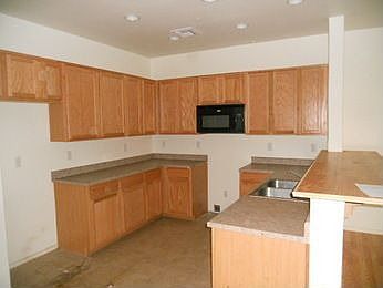 4th image of 26930 N 176th Dr