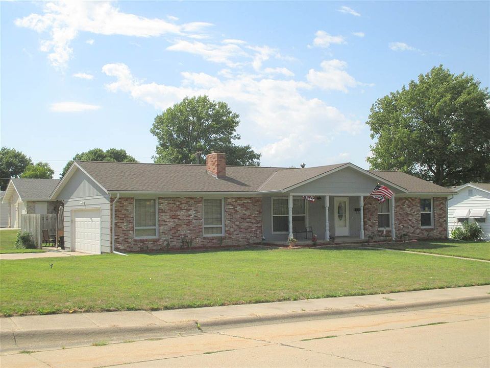 1701 N 11th St Beatrice NE 68310 Zillow