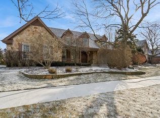 6755 Fieldstone Dr, Burr Ridge, IL 60527