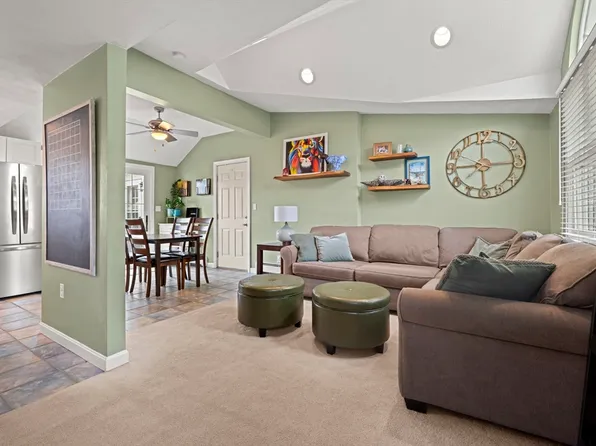 1 Anthony Rd, Peabody, MA 01960