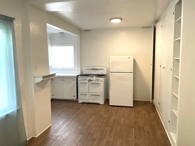 34 Granada Ave — Photo 5