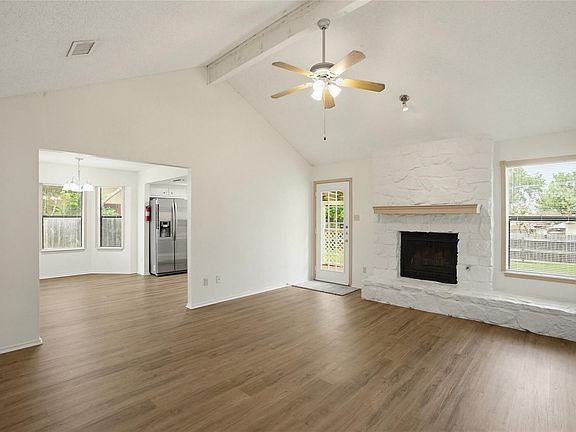 3rd image of 16312 Edgemere Dr