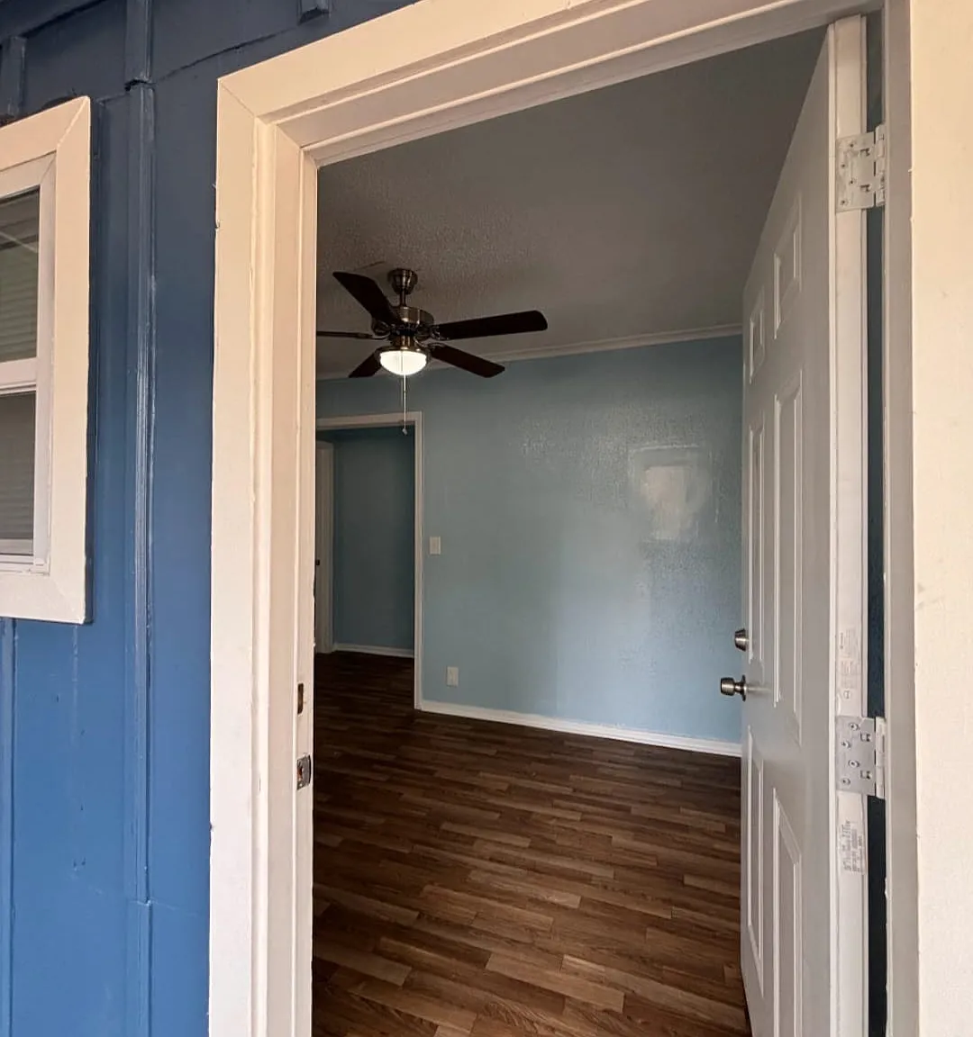 907 Winn Street - Winn Street 907 — Photo 2