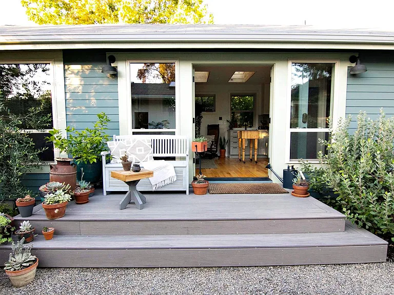 9325 N Tioga Ave #B — Photo 2