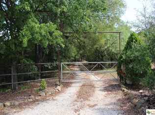 305 Longhorn Trl, Seguin, TX 78155