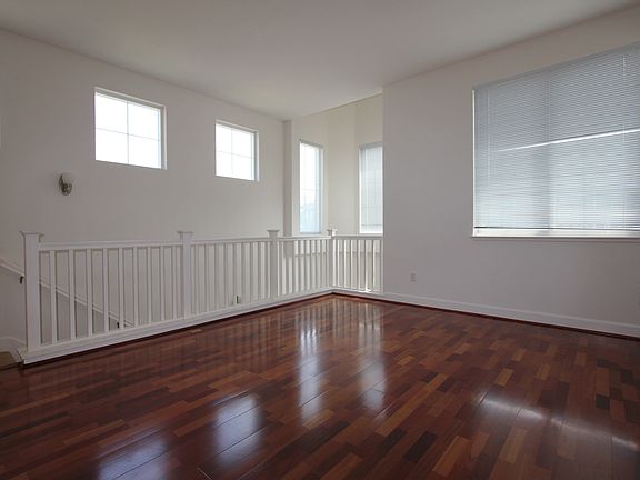 5th image of 1661 19th Ave