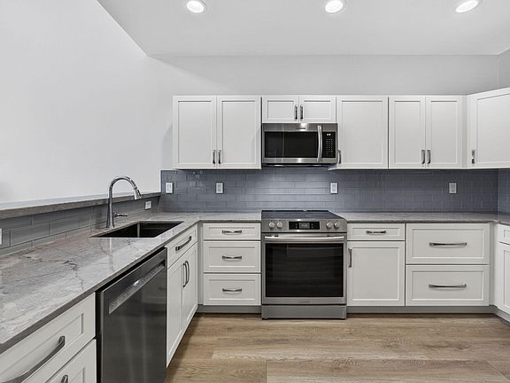 5th image of 10726 Pelican Drive