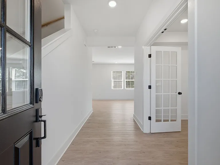 149 Rose Hannah Dr — Photo 5