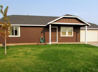 2454 NE 3rd St, Redmond, OR 97756