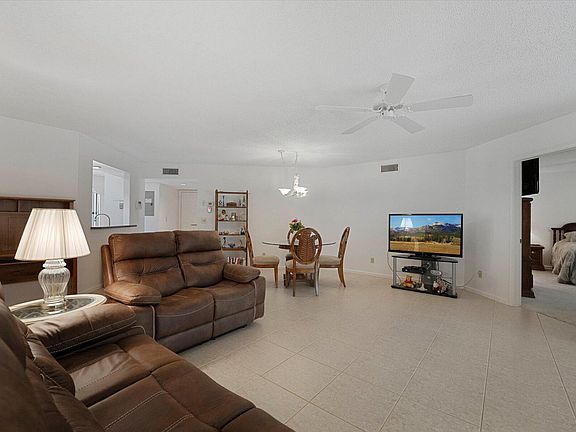 5th image of 6001 SE Martinique Drive #103