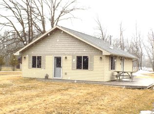 3144 Cottonwood Rd NW, Baudette, MN 56623