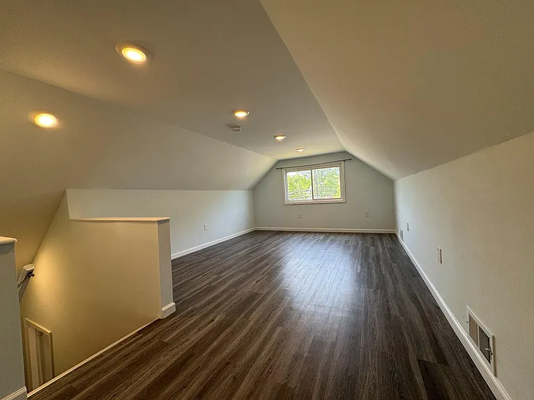 9405 Rhode Island Ave — Photo 20