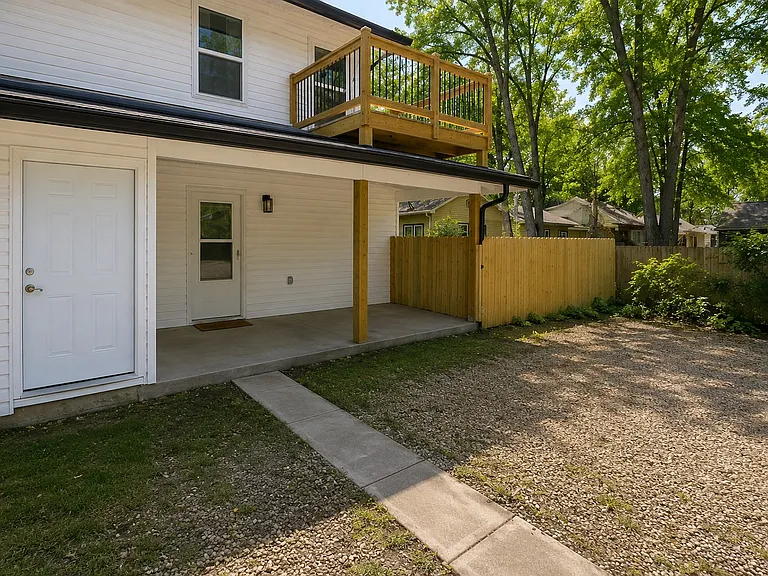 347 SW Jewell Ave — Photo 18