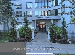 7 Bishop Ave #1617, Toronto, ON M2M 4J4