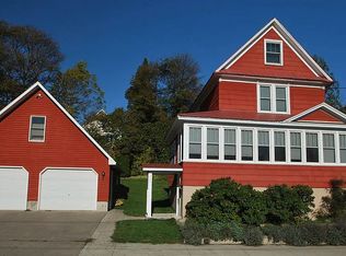 925 Summit St, Hancock, MI 49930