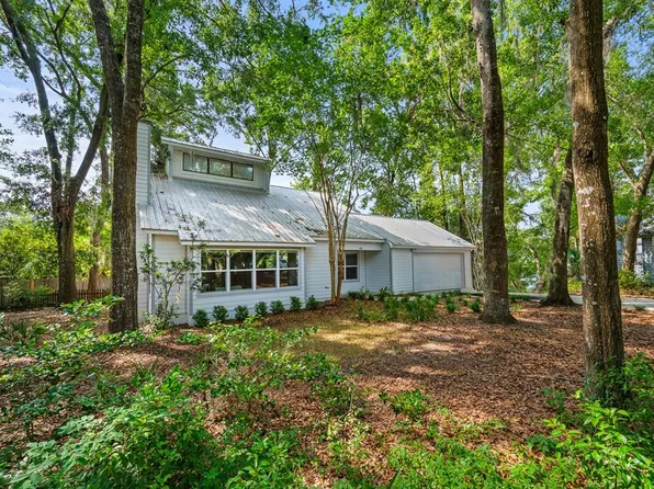 1805 NW 43rd St, Gainesville, FL 32605