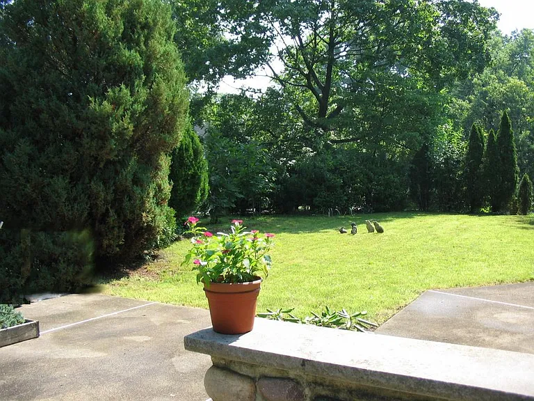 168 Watchung Ave — Photo 2