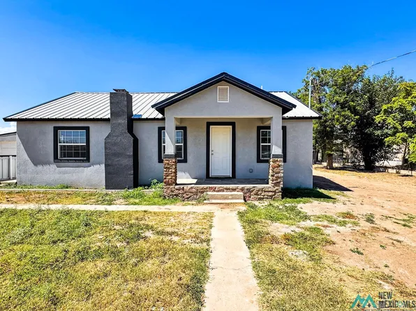 109 S Clayton St, Carlsbad, NM 88220